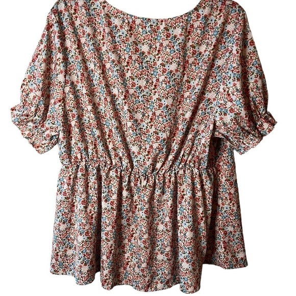 SHEIN Curve Floral Tie Front Plus Size Blouse - Picture 3 of 7